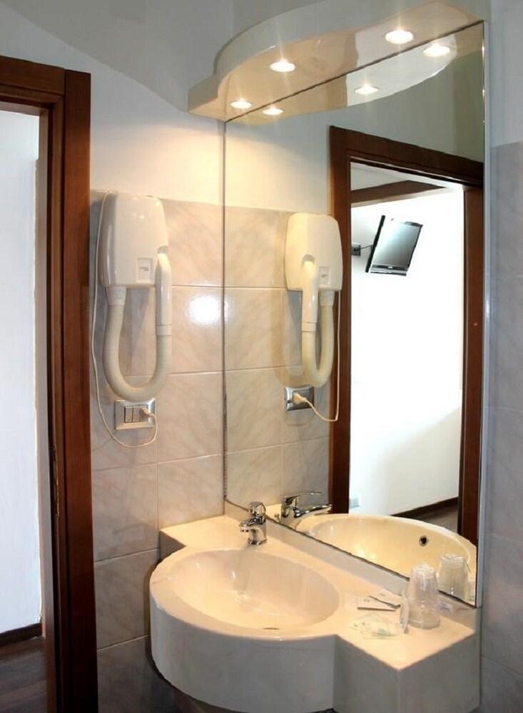 Hotel Marina Celle Ligure Exterior photo