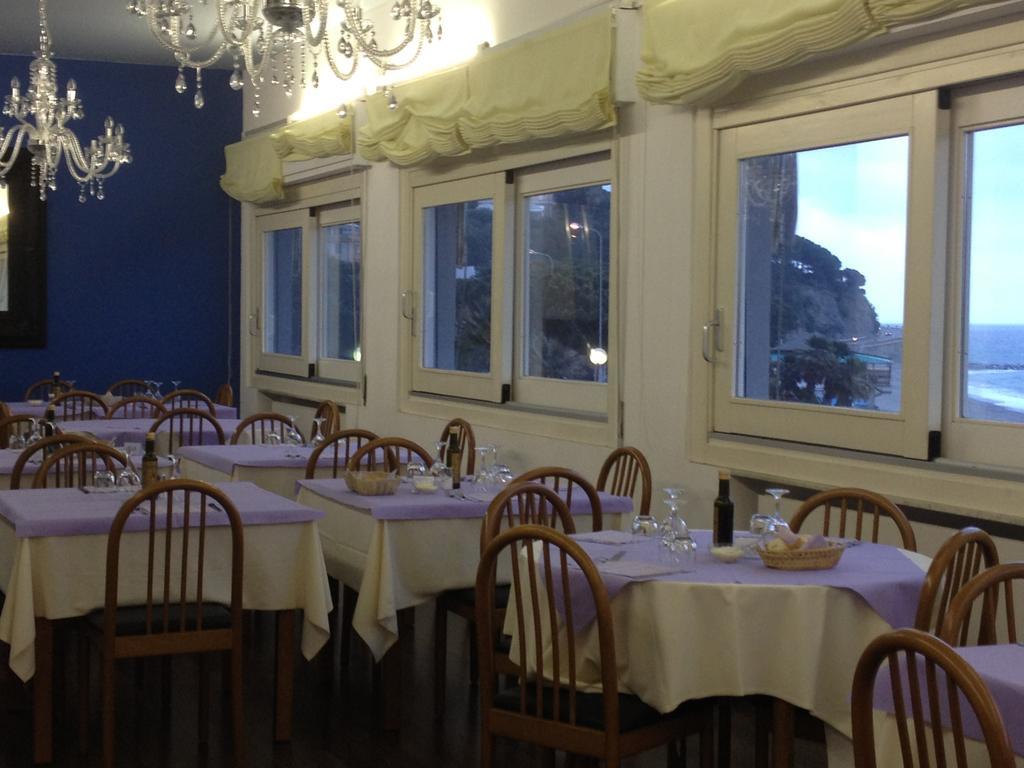 Hotel Marina Celle Ligure Exterior photo